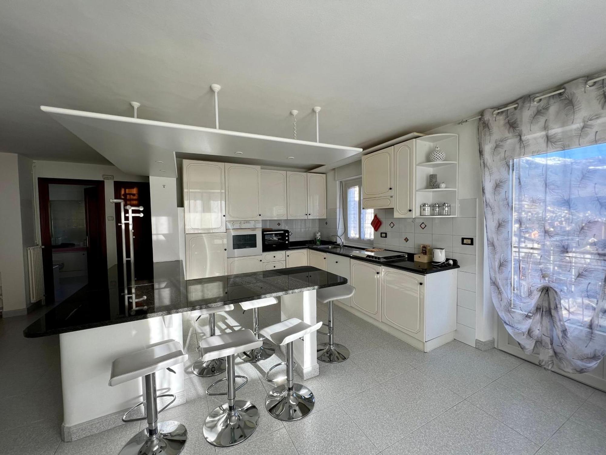 Beau Soleil Appartement Aosta Buitenkant foto